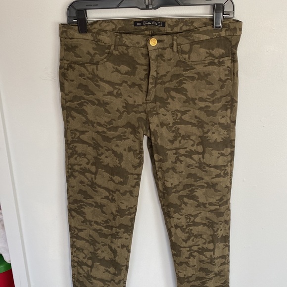 Zara Trafaluc Collection- Camo Pants US size 10 - Picture 4 of 5